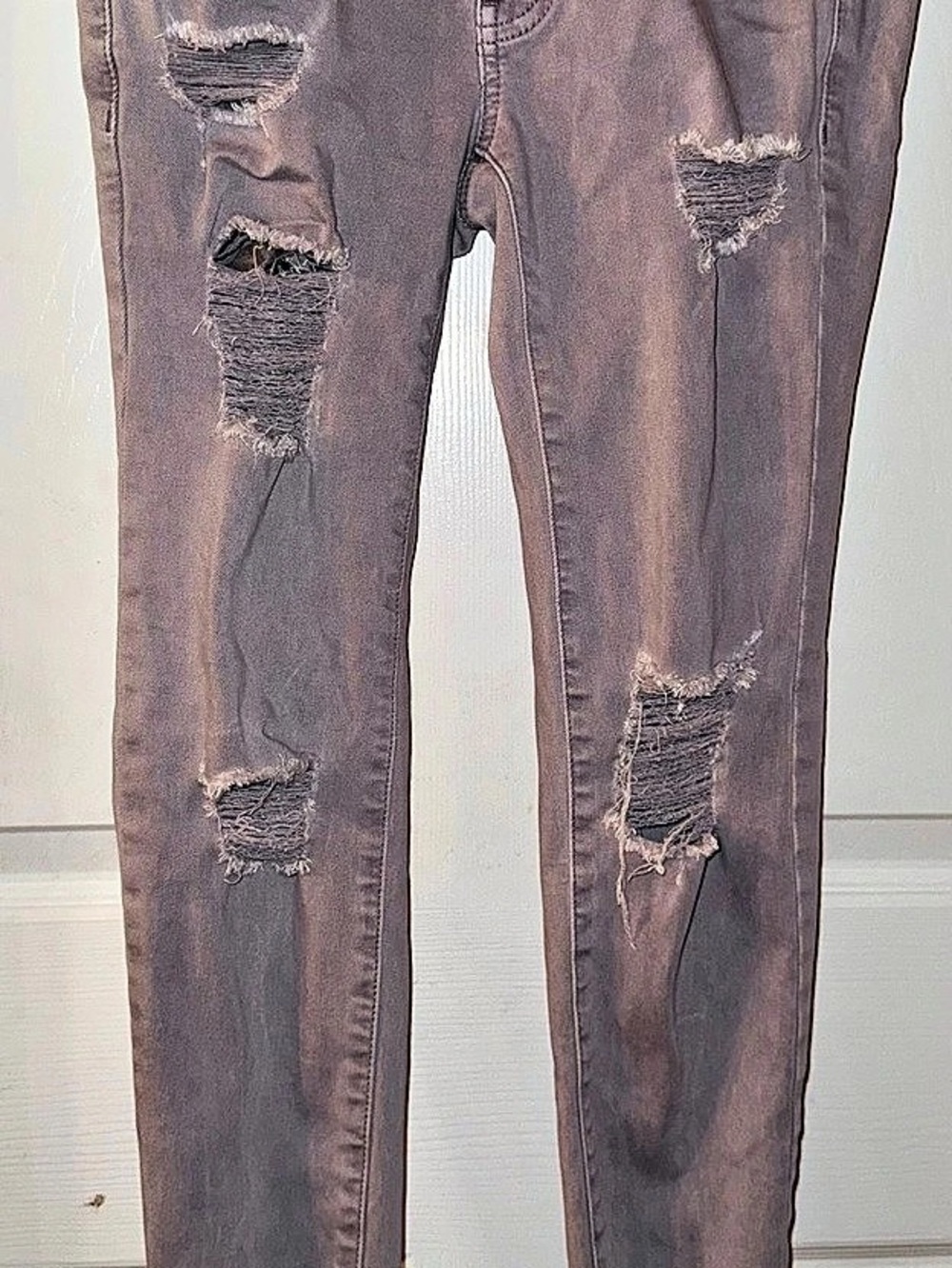 American Eagle Outfitters Super Stretch Distressed Skinny Jeans purple Waist 2